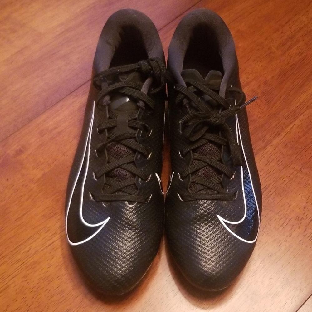 Nike Vapor Cleats 8.5